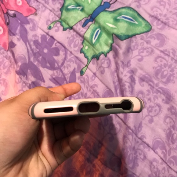 iPhone 6,7,8 plus speck case - Picture 2 of 3